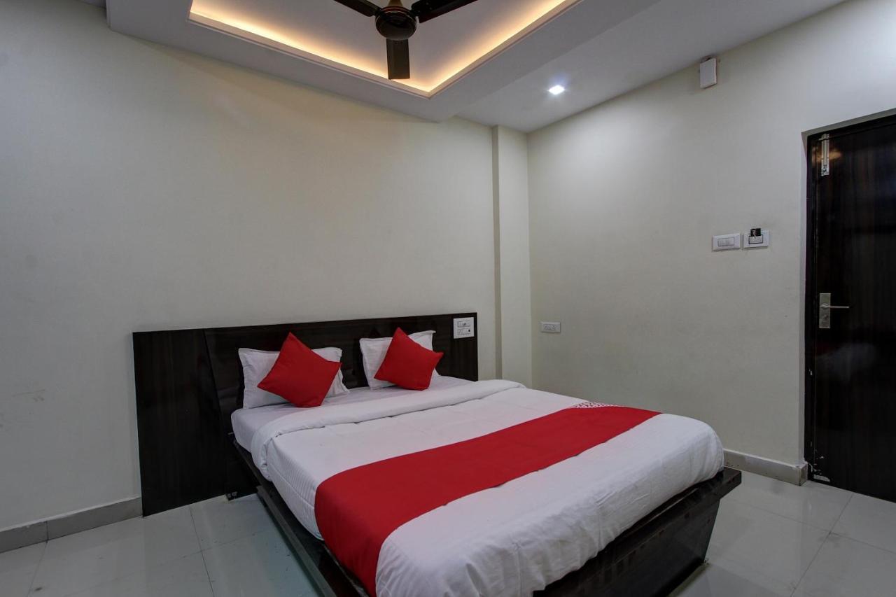 Collection O 38566 Mk Hotel And Lodge Gulbarga Ngoại thất bức ảnh