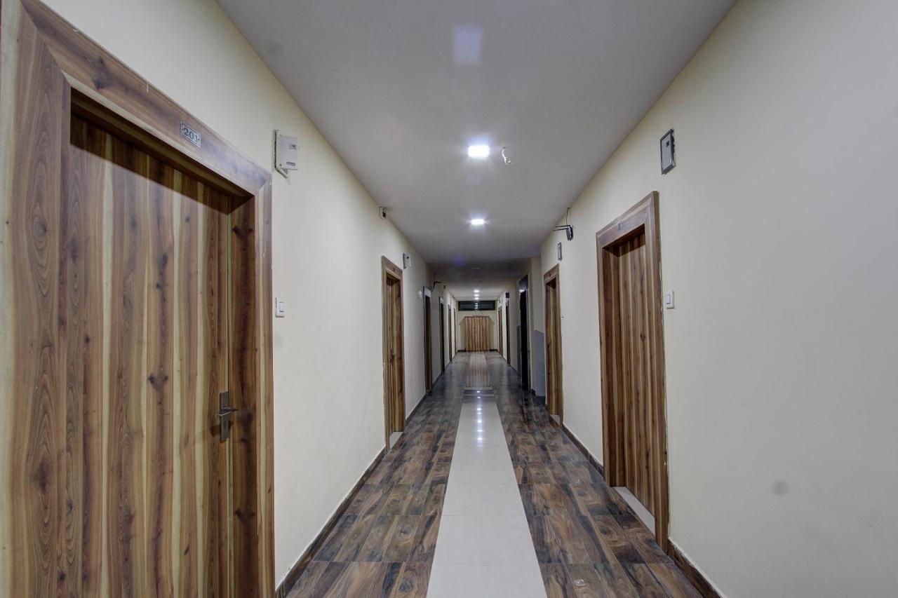 Collection O 38566 Mk Hotel And Lodge Gulbarga Ngoại thất bức ảnh