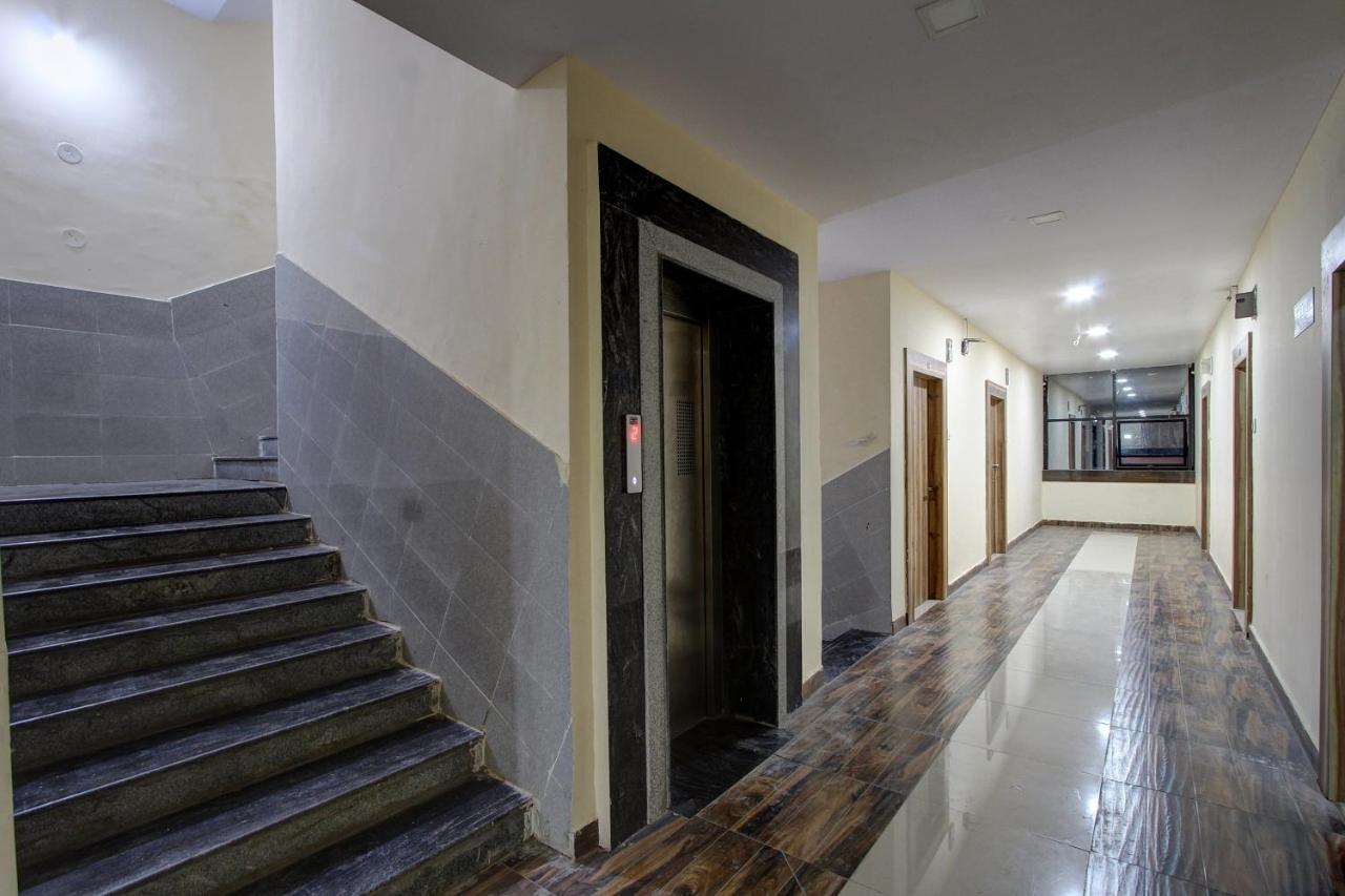 Collection O 38566 Mk Hotel And Lodge Gulbarga Ngoại thất bức ảnh